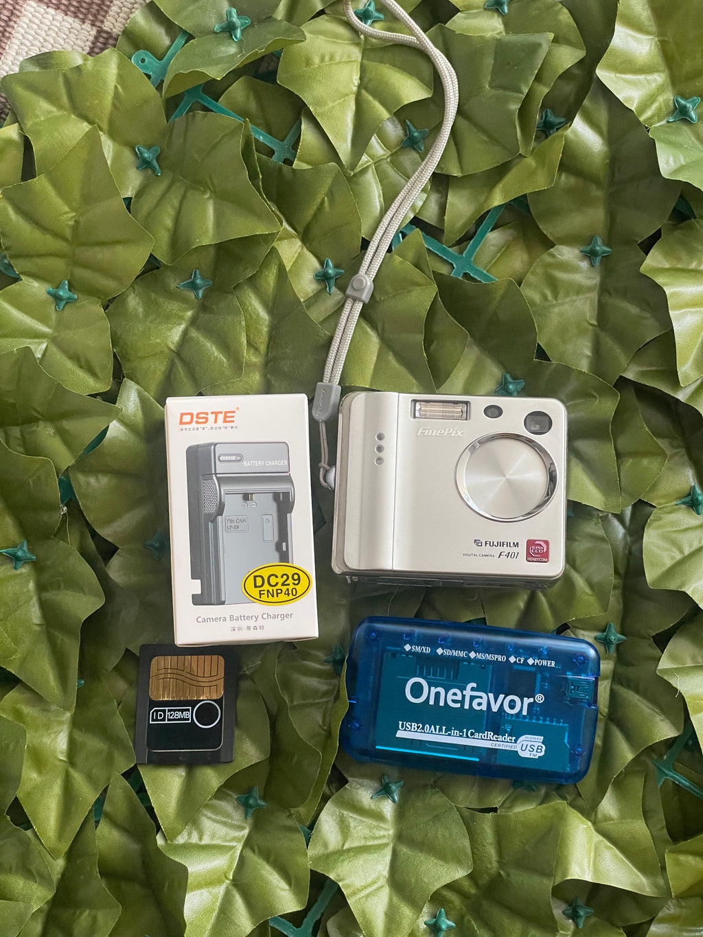 Fujifilm Finepix F401 Bundle