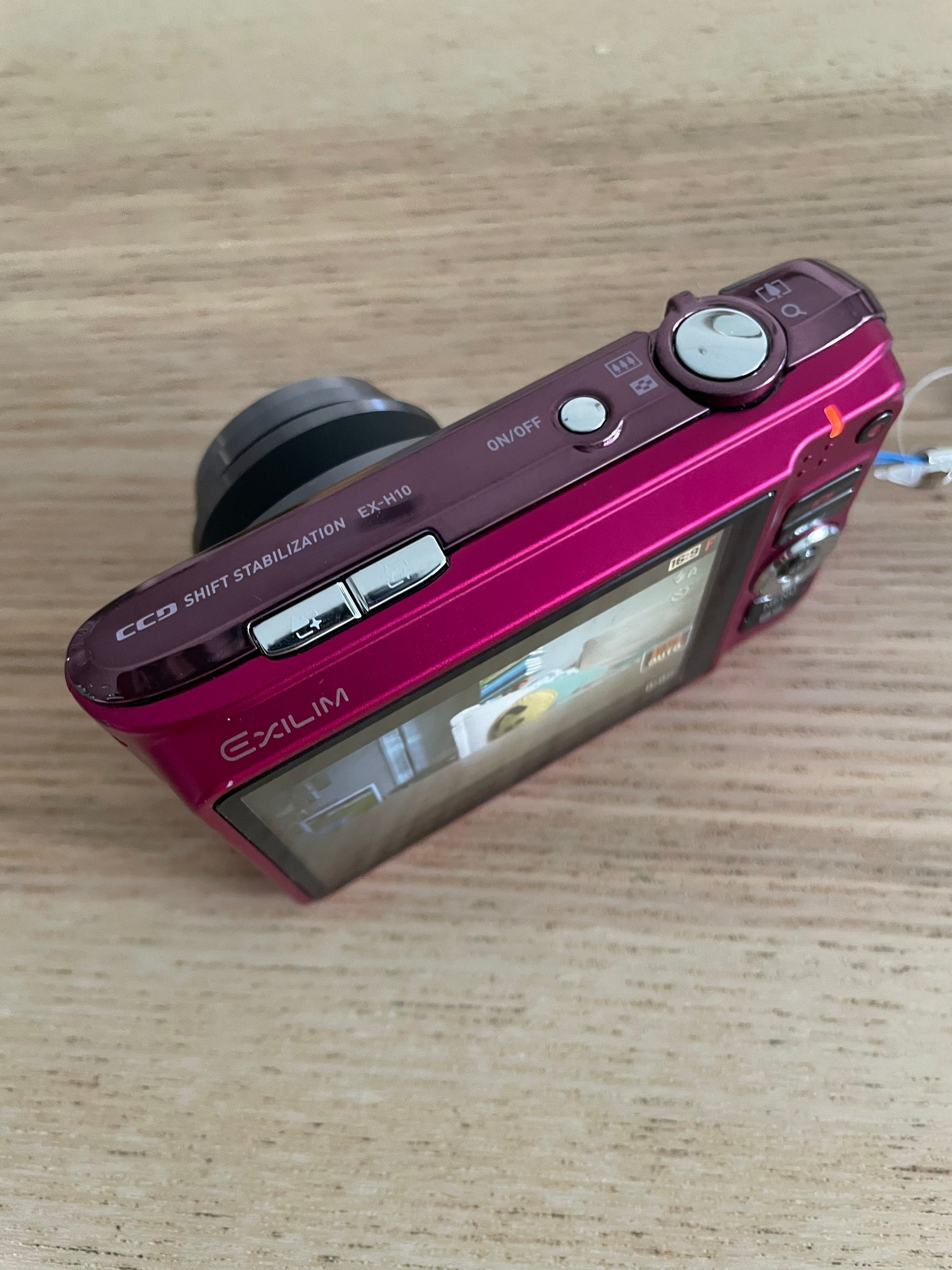 Casio Exilim EX-H10