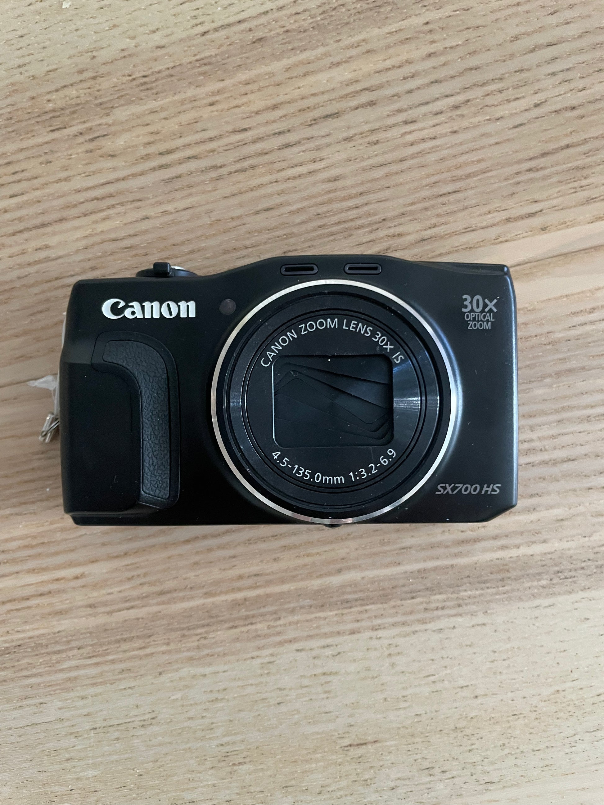 Canon Powershot SX700HS